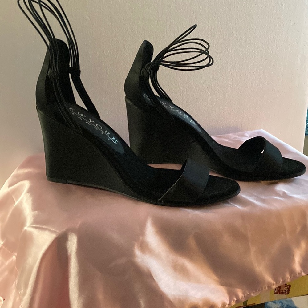 Ladies shoes